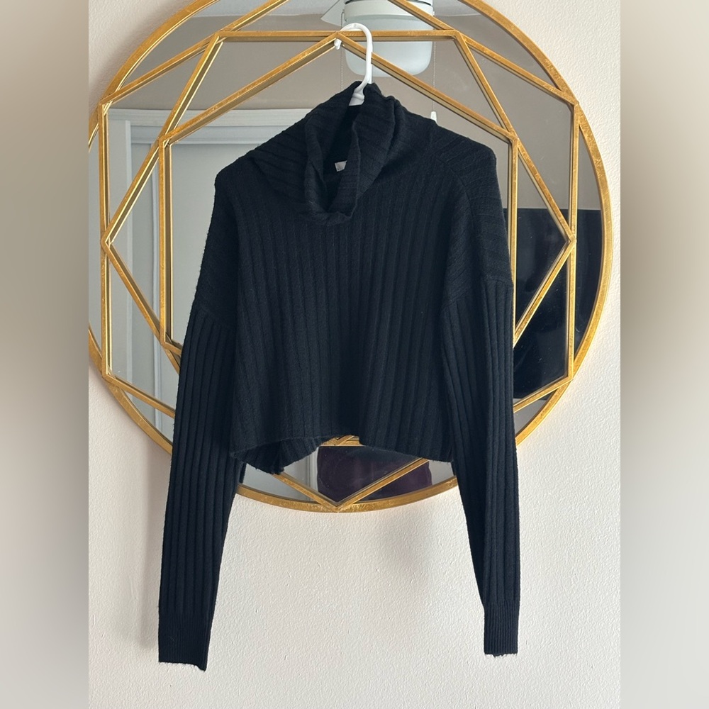 NWT BP cropped turtle neck ribbed sweater. Size Small.
